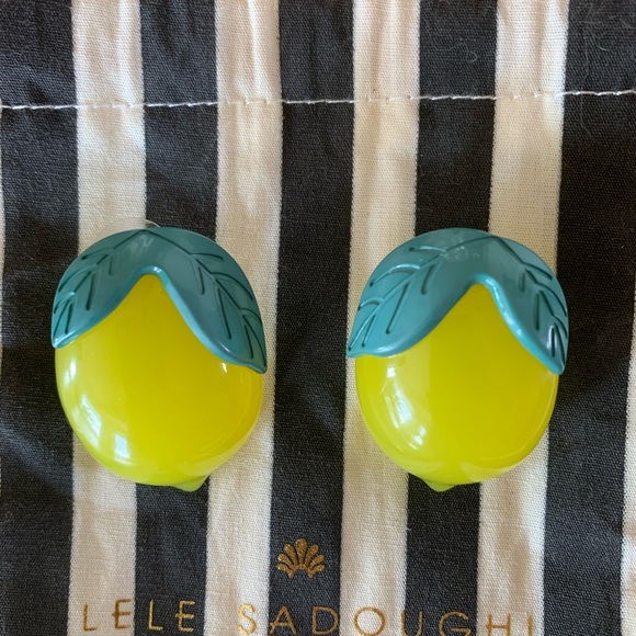 Lele Sadoughi lemon lucite earrings new with dust bag - Picture 6 of 7